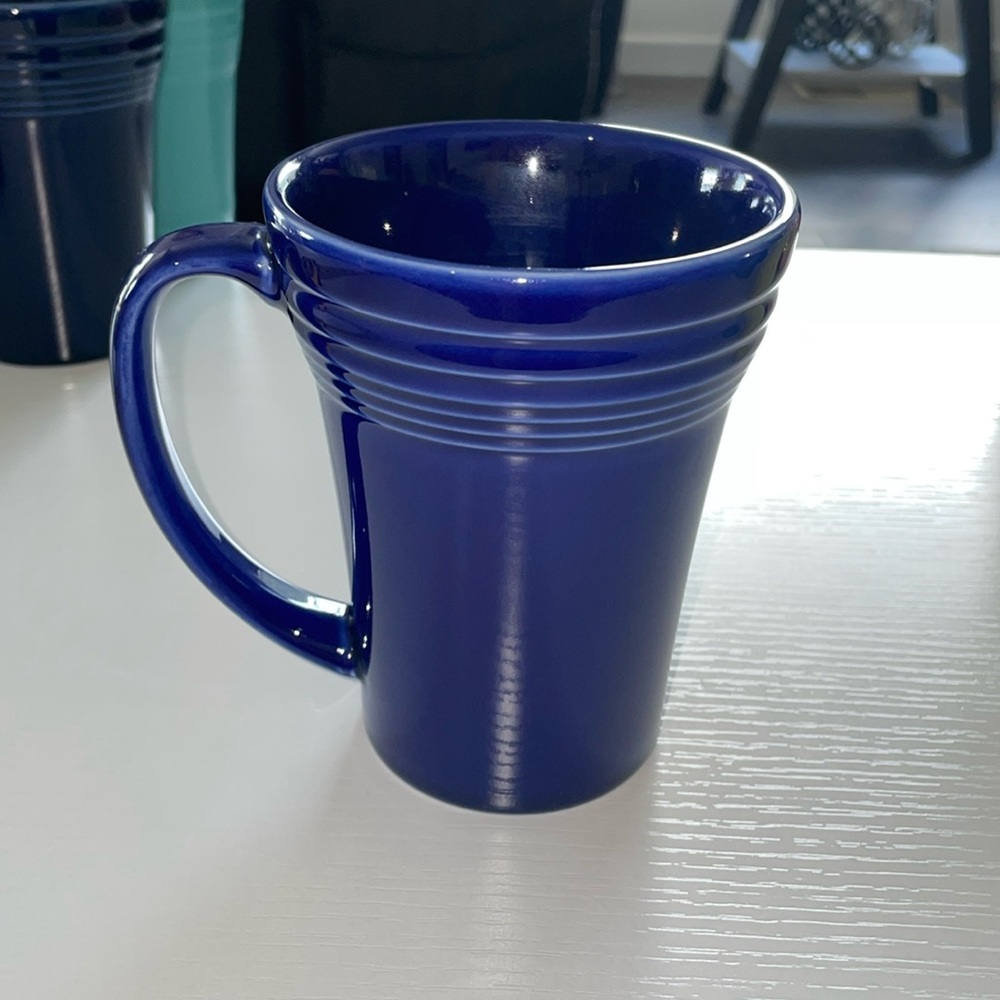 Fiesta latte mug in the color twilight